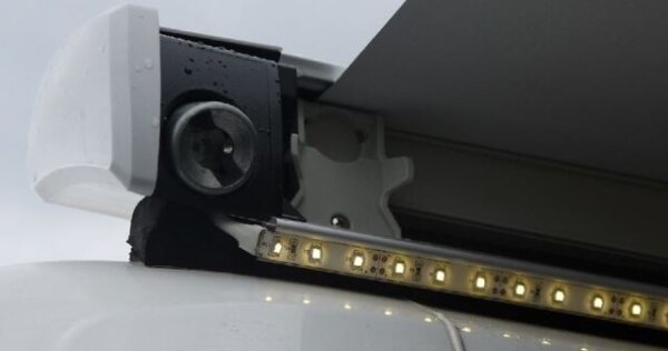 Fixierung THULE für LED Strip Omnistor 6200 und 9200  Inhalt: 6 Stück a 1 m