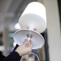 Akkuleuchte koziol LIGHT TO GO Farbe cotton white