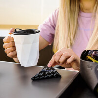 Magnet Coffeecup silwy mit Metall-Nano-Gel-Pad und Deckel Fb. weiß
