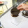 Magnet Coffeecup silwy mit Metall-Nano-Gel-Pad und Deckel Fb. weiß