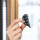 Magnet-Haken silwy CLEVER WHITE Fb. weiß / schwarz inkl Metall-Nano-Gel-Pad BLACK